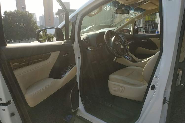 Used Toyota Alphard 2018 3.5L Prestige Edition Driver Seat