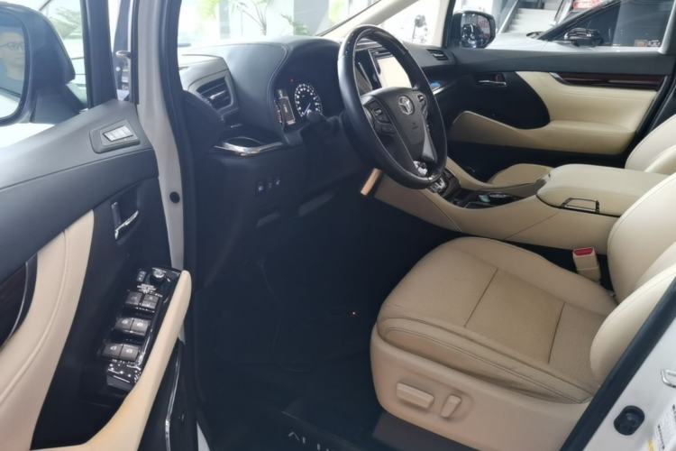 Used Toyota Alphard 2018 3.5L Luxury Edition Driver Seat