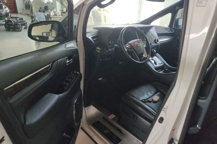 Used Toyota Alphard 2018 Revised Version 3.5L Premium Edition Driver Seat