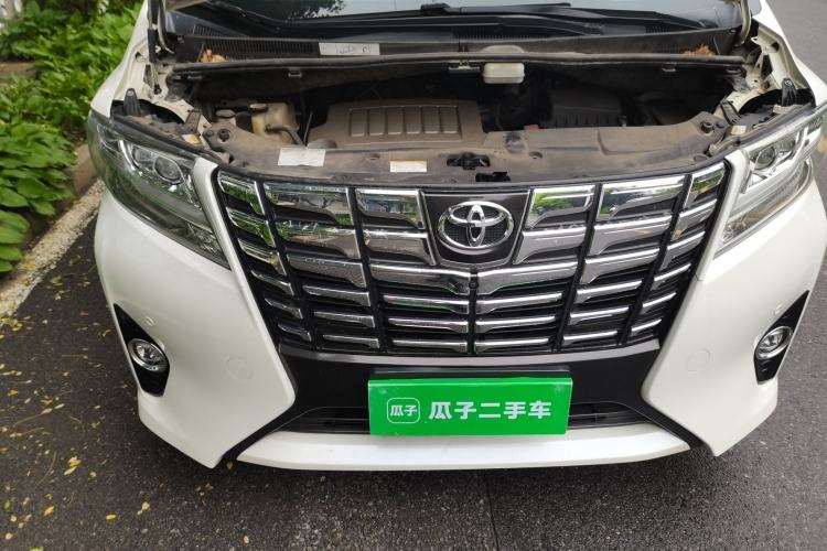 Used Toyota Alphard 2018 3.5L Luxury Edition Engine Bay