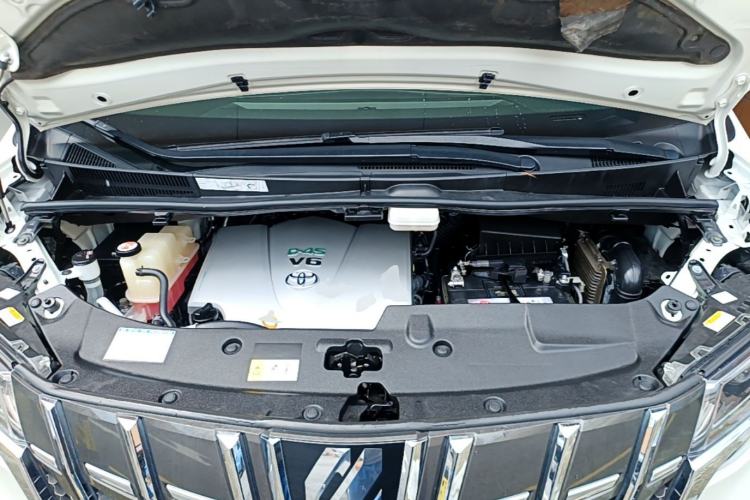 Used Toyota Alphard 2018 Revised Version 3.5L Premium Edition Engine Bay