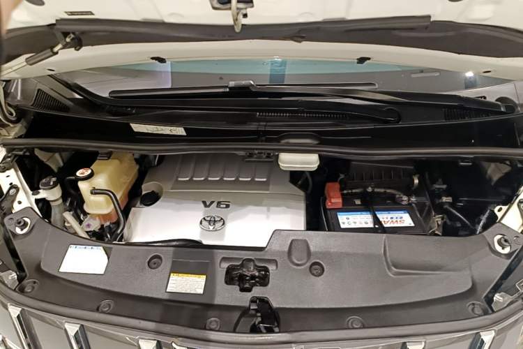 Used Toyota Alphard 2018 3.5L Luxury Edition Engine Bay