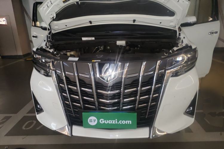 Used Toyota Alphard 2018 Revised Version 3.5L Luxury Edition Engine Bay