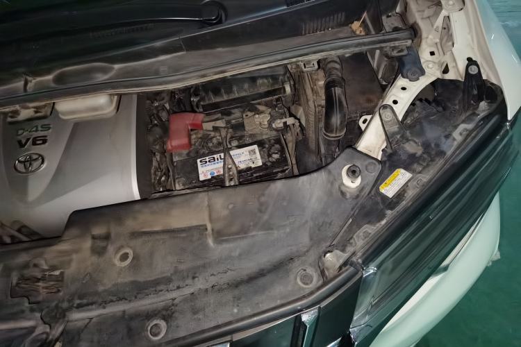 Used Toyota Alphard 2018 Revised Version 3.5L Premium Edition Engine Bay Left