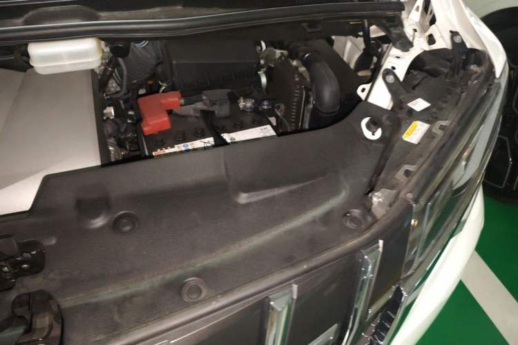 Used Toyota Alphard 2018 Revised Version 3.5L Luxury Edition Engine Bay Left