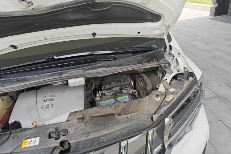 Used Toyota Alphard 2018 Revised Version 3.5L Premium Edition Engine Bay Left