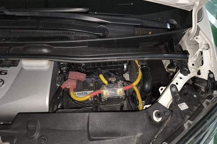 Used Toyota Alphard 2018 Revised Version 3.5L Premium Edition Engine Bay Left
