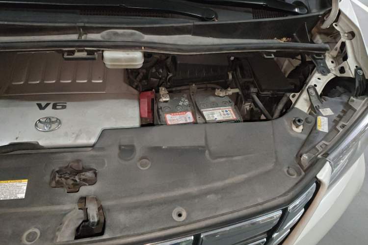 Used Toyota Alphard 2018 3.5L Prestige Edition Engine Bay Left