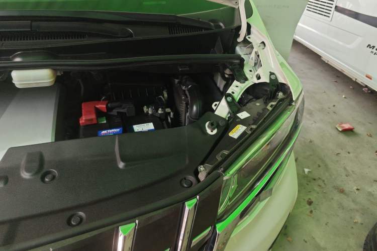 Used Toyota Alphard 2018 Revised Version 3.5L Premium Edition Engine Bay Left