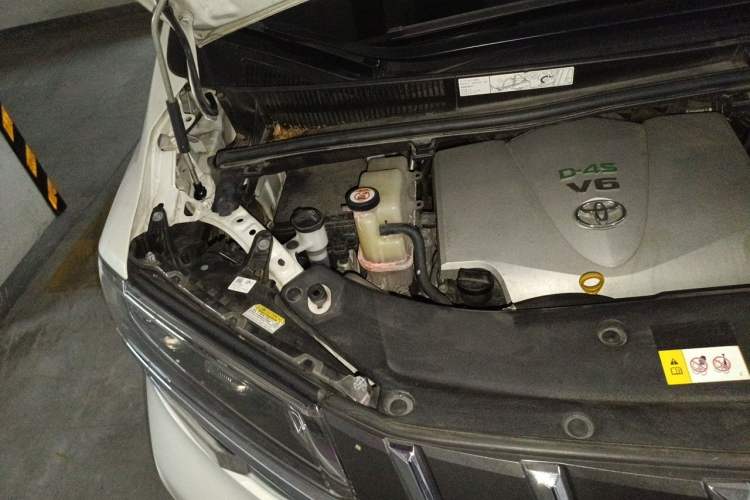 Used Toyota Alphard 2018 Revised Version 3.5L Luxury Edition Engine Bay Right