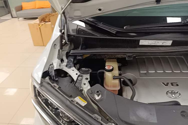 Used Toyota Alphard 2018 3.5L Prestige Edition Engine Bay Right