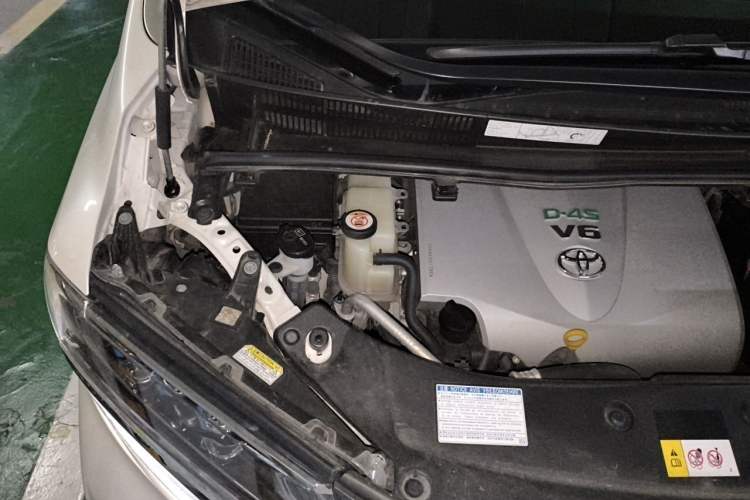 Used Toyota Alphard 2018 Revised Version 3.5L Premium Edition Engine Bay Right