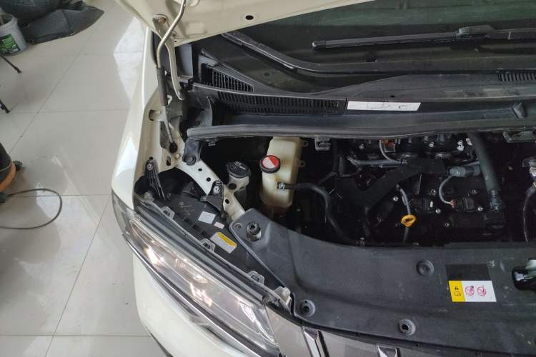 Used Toyota Alphard 2018 Revised Version 3.5L Premium Edition Engine Bay Right
