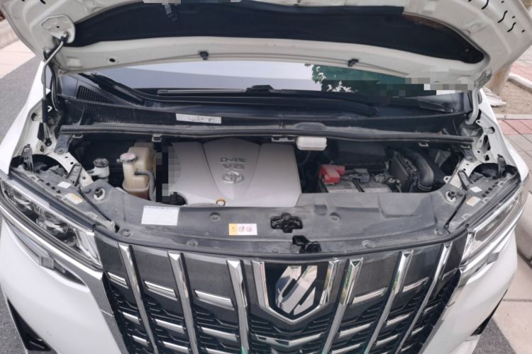 Used Toyota Alphard 2018 Revised Version 3.5L Luxury Edition Engine Bay