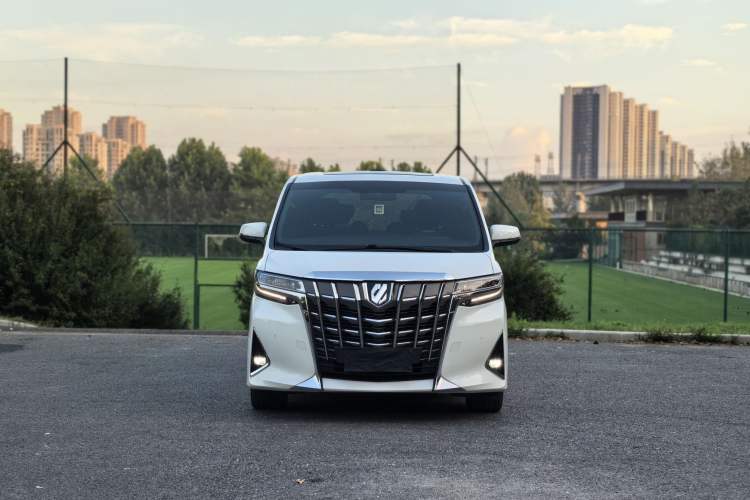 Used Toyota Alphard 2018 Revised Version 3.5L Premium Edition Exterior 1