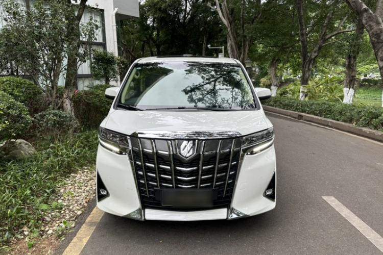 Used Toyota Alphard 2018 Revised Version 3.5L Premium Edition Exterior 4
