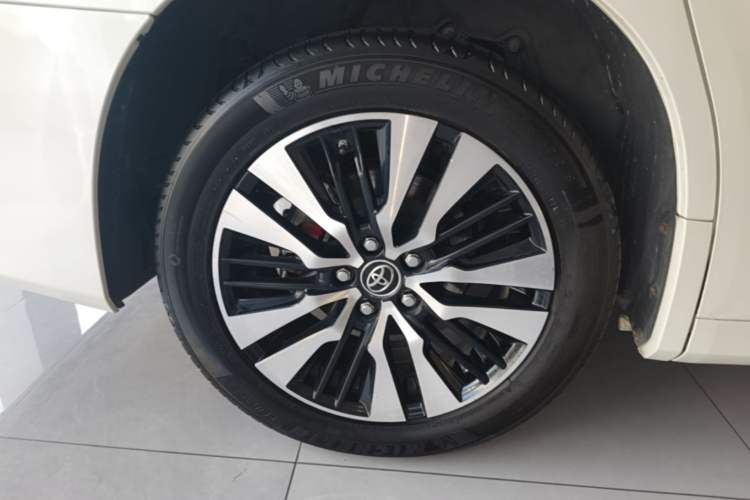 Used Toyota Alphard 2018 Revised Version 3.5L Premium Edition Exterior 5