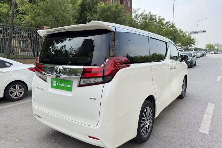 Used Toyota Alphard 2018 3.5L Luxury Edition Exterior 5