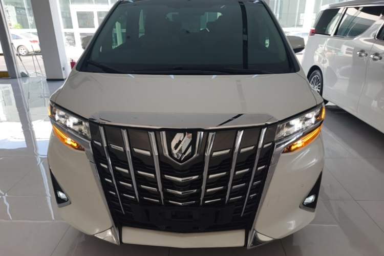 Used Toyota Alphard 2018 Revised Version 3.5L Premium Edition Front