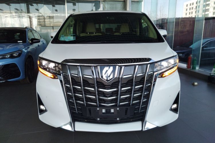Used Toyota Alphard 2018 Revised Version 3.5L Premium Edition Front