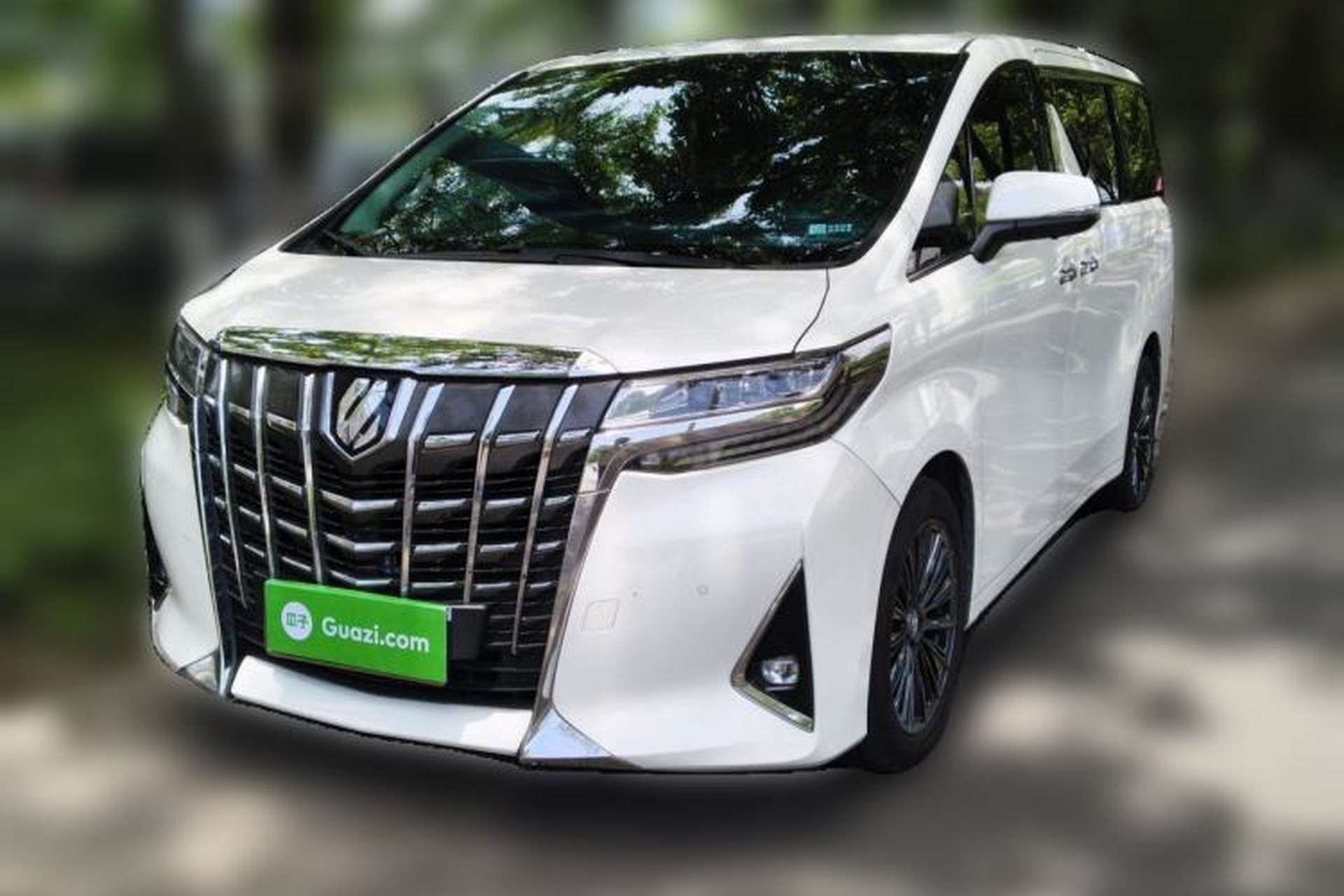 Used Toyota Alphard 2018 Revised Version 3.5L Luxury Edition Front Left 45 Deg