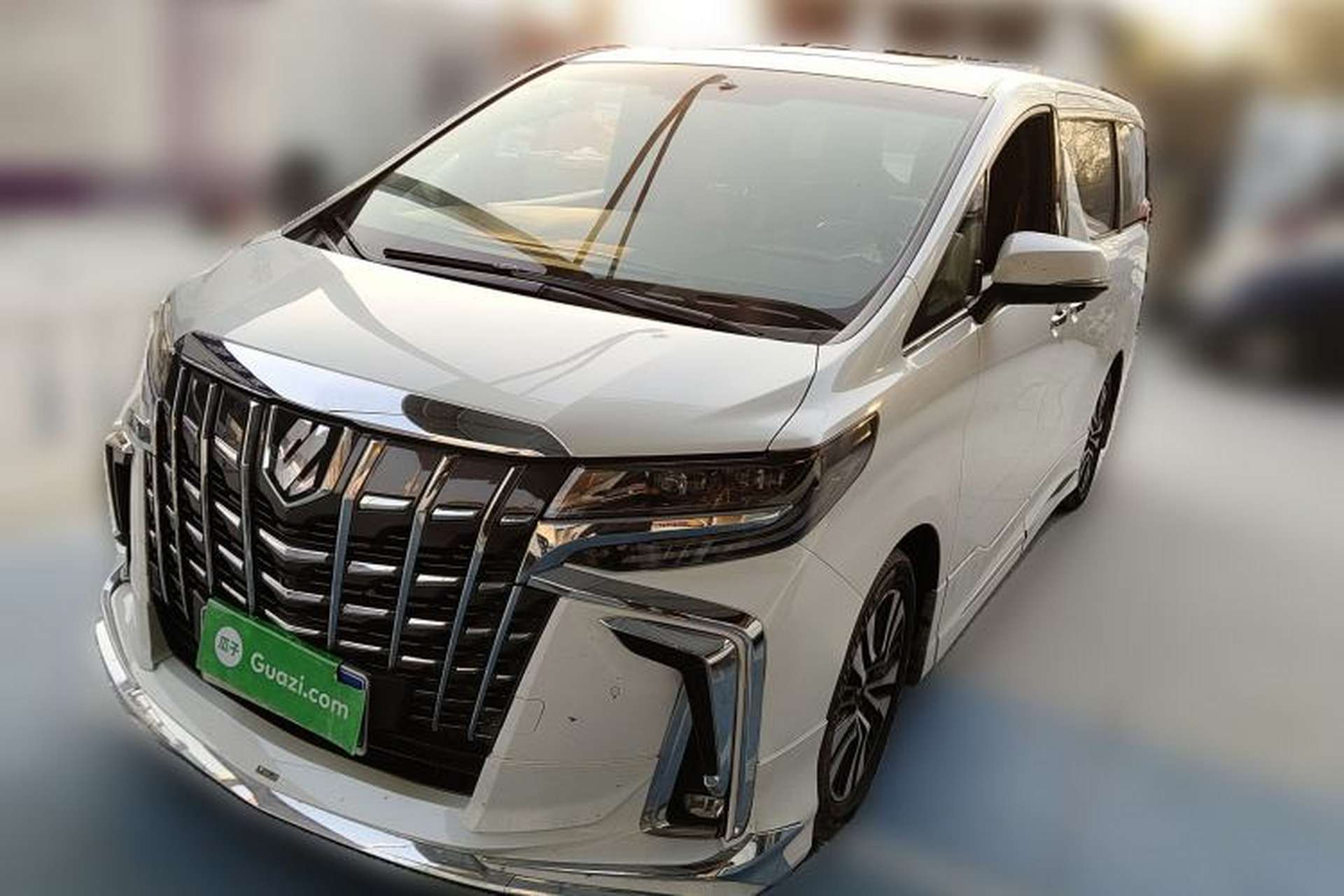 Used Toyota Alphard 2018 Revised Version 3.5L Luxury Edition Front Left 45 Deg