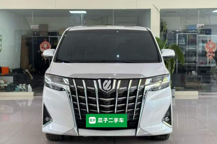 Used Toyota Alphard 2018 Revised Version 3.5L Premium Edition Front