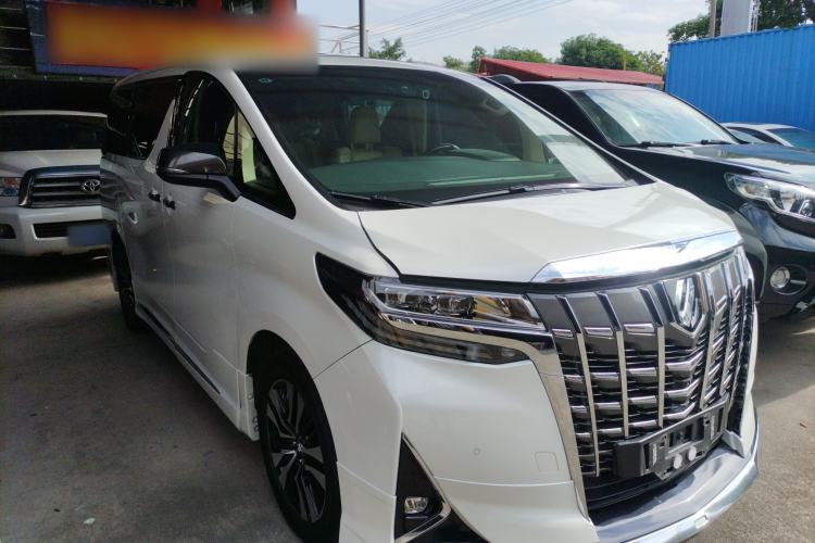 Used Toyota Alphard 2018 Revised Version 3.5L Luxury Edition Front Right 45 Deg