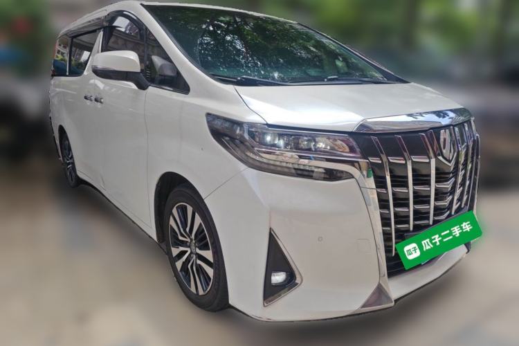 Used Toyota Alphard 2018 Revised Version 3.5L Luxury Edition Front Right 45 Deg