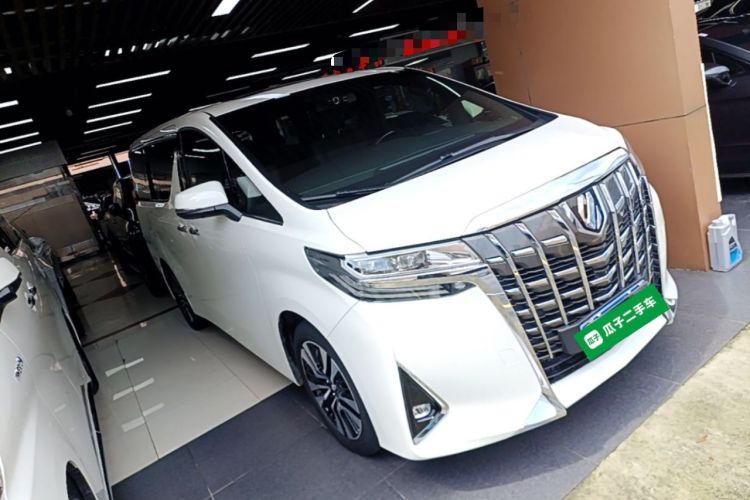 Used Toyota Alphard 2018 Revised Version 3.5L Premium Edition Front Right 45 Deg
