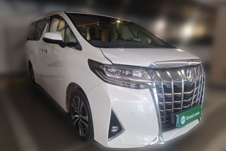 Used Toyota Alphard 2018 Revised Version 3.5L Luxury Edition Front Right 45 Deg
