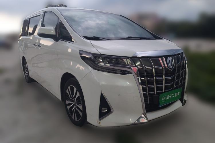 Used Toyota Alphard 2018 Revised Version 3.5L Luxury Edition Front Right 45 Deg