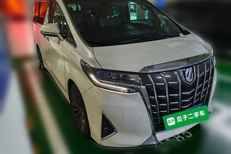 Used Toyota Alphard 2018 Revised Version 3.5L Premium Edition Front Right 45 Deg