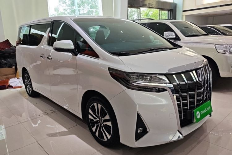Used Toyota Alphard 2018 Revised Version 3.5L Premium Edition Front Right 45 Deg