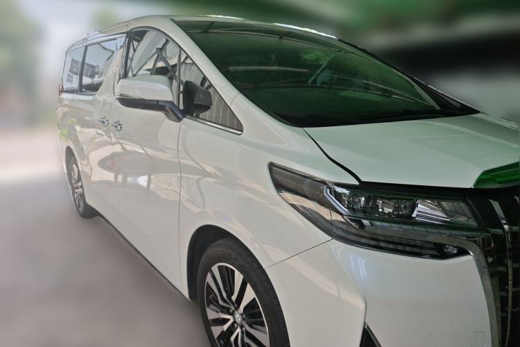 Used Toyota Alphard 2018 Revised Version 3.5L Premium Edition Front Right 45 Deg