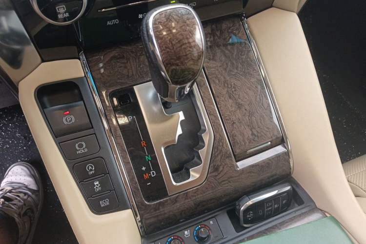 Used Toyota Alphard 2018 Revised Version 3.5L Premium Edition Gear Lever