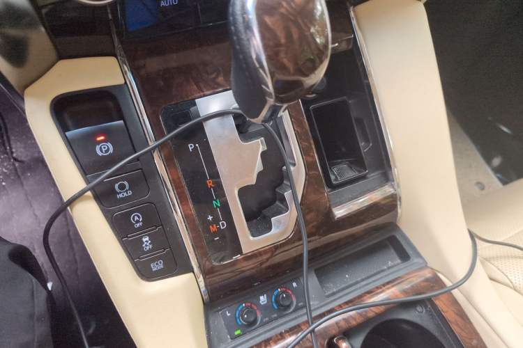 Used Toyota Alphard 2018 Revised Version 3.5L Luxury Edition Gear Lever