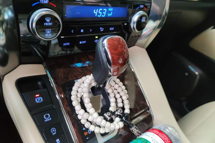 Used Toyota Alphard 2018 Revised Version 3.5L Luxury Edition Gear Lever