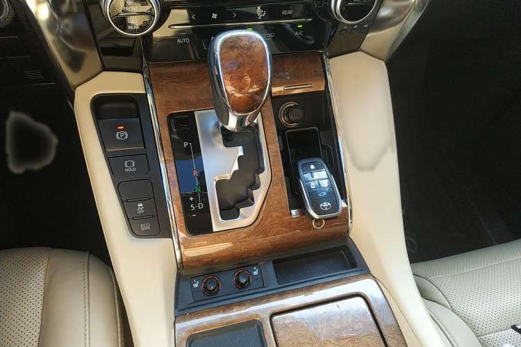 Used Toyota Alphard 2018 3.5L Prestige Edition Gear Lever