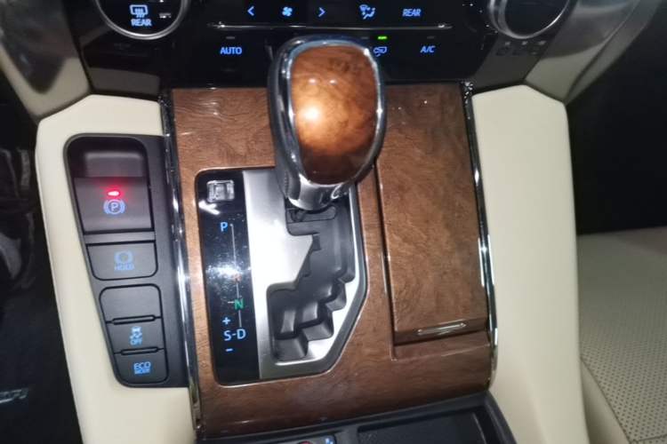 Used Toyota Alphard 2018 3.5L Prestige Edition Gear Lever