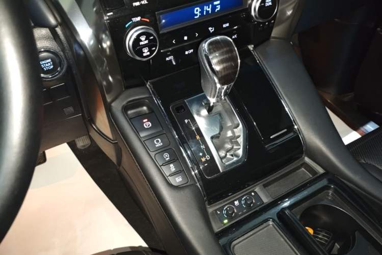 Used Toyota Alphard 2018 Revised Version 3.5L Premium Edition Gear Lever