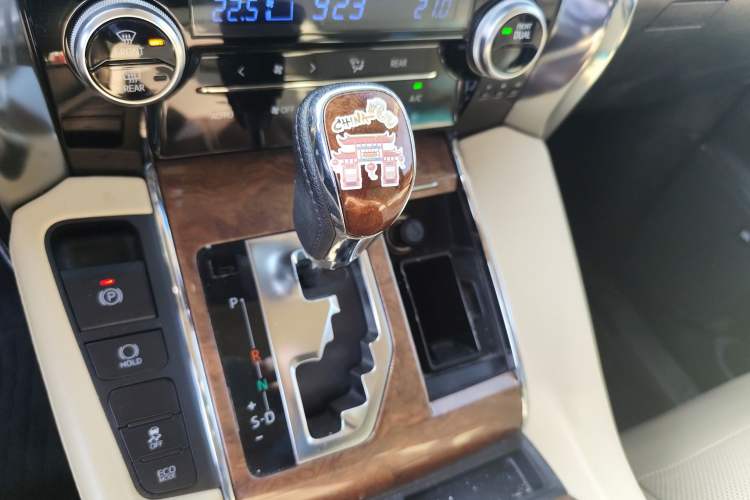 Used Toyota Alphard 2018 3.5L Luxury Edition Gear Lever