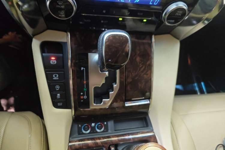 Used Toyota Alphard 2018 Revised Version 3.5L Luxury Edition Gear Lever