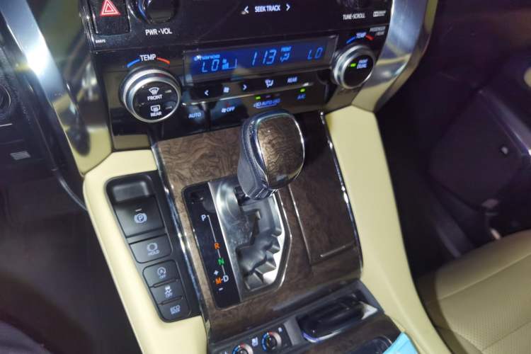 Used Toyota Alphard 2018 Revised Version 3.5L Premium Edition Gear Lever
