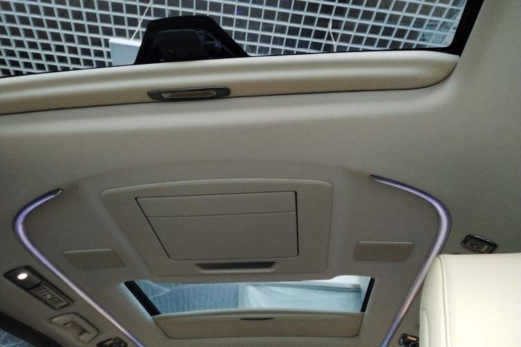Used Toyota Alphard 2018 Revised Version 3.5L Premium Edition Headliner