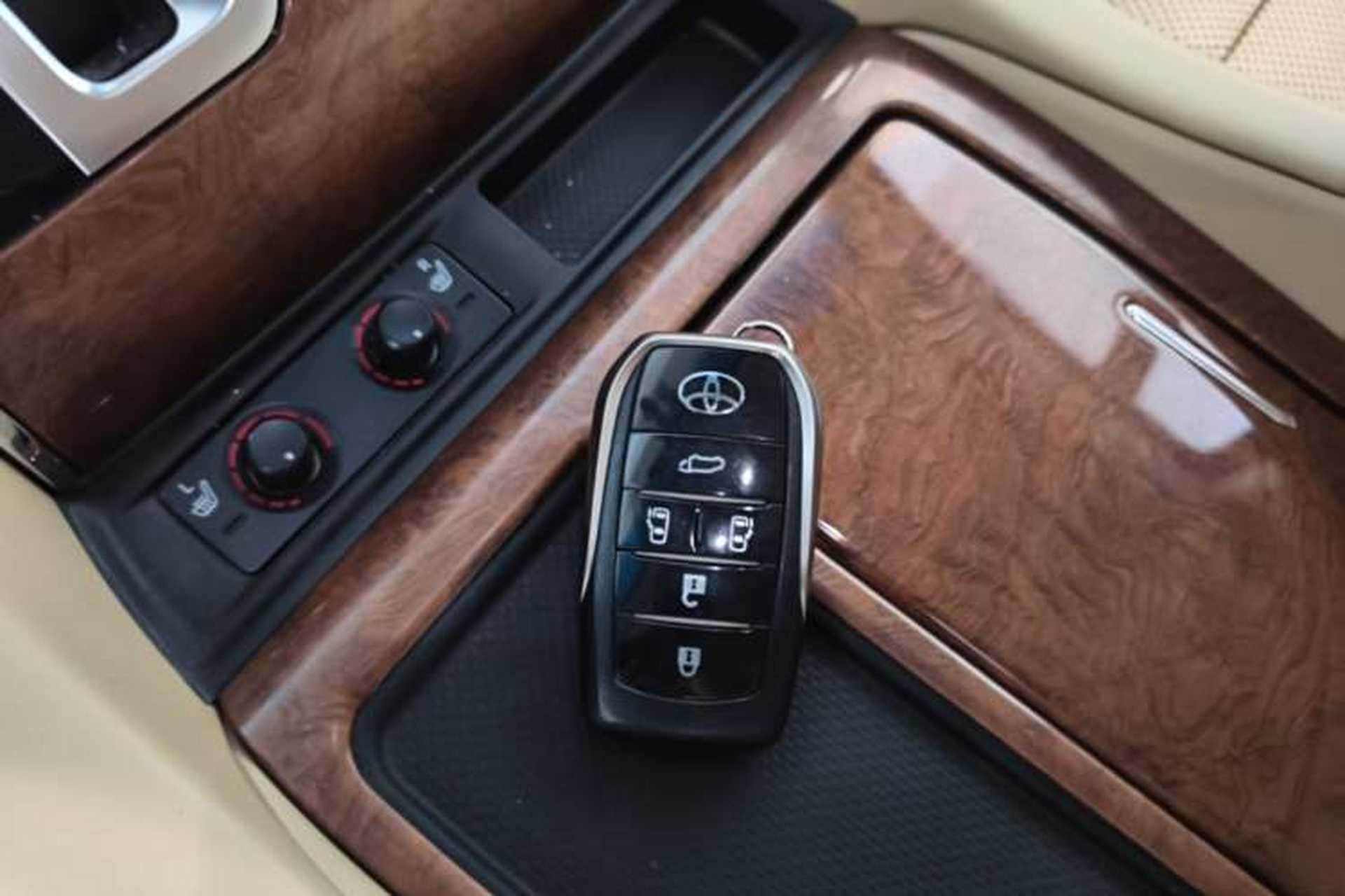 Used Toyota Alphard 2018 3.5L Prestige Edition Interior 1