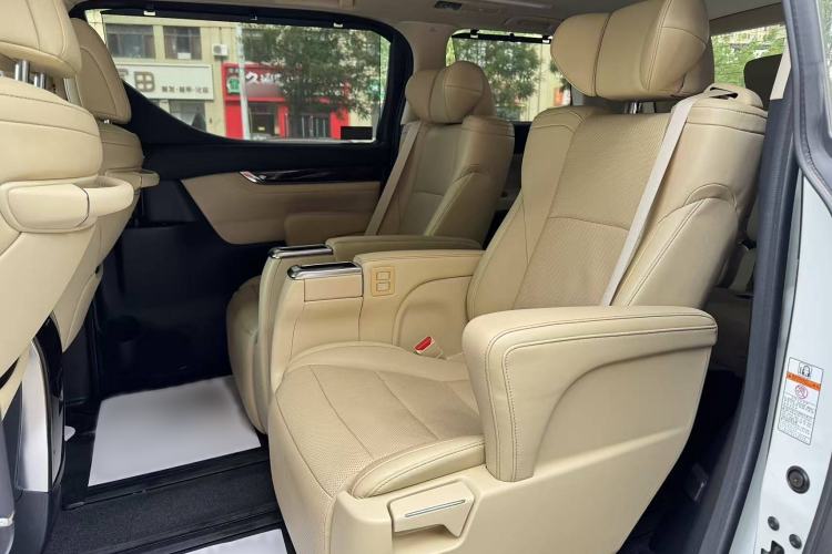 Used Toyota Alphard 2018 3.5L Luxury Edition Interior 3