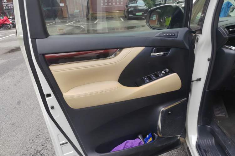 Used Toyota Alphard 2018 3.5L Luxury Edition Left Front Door Interior