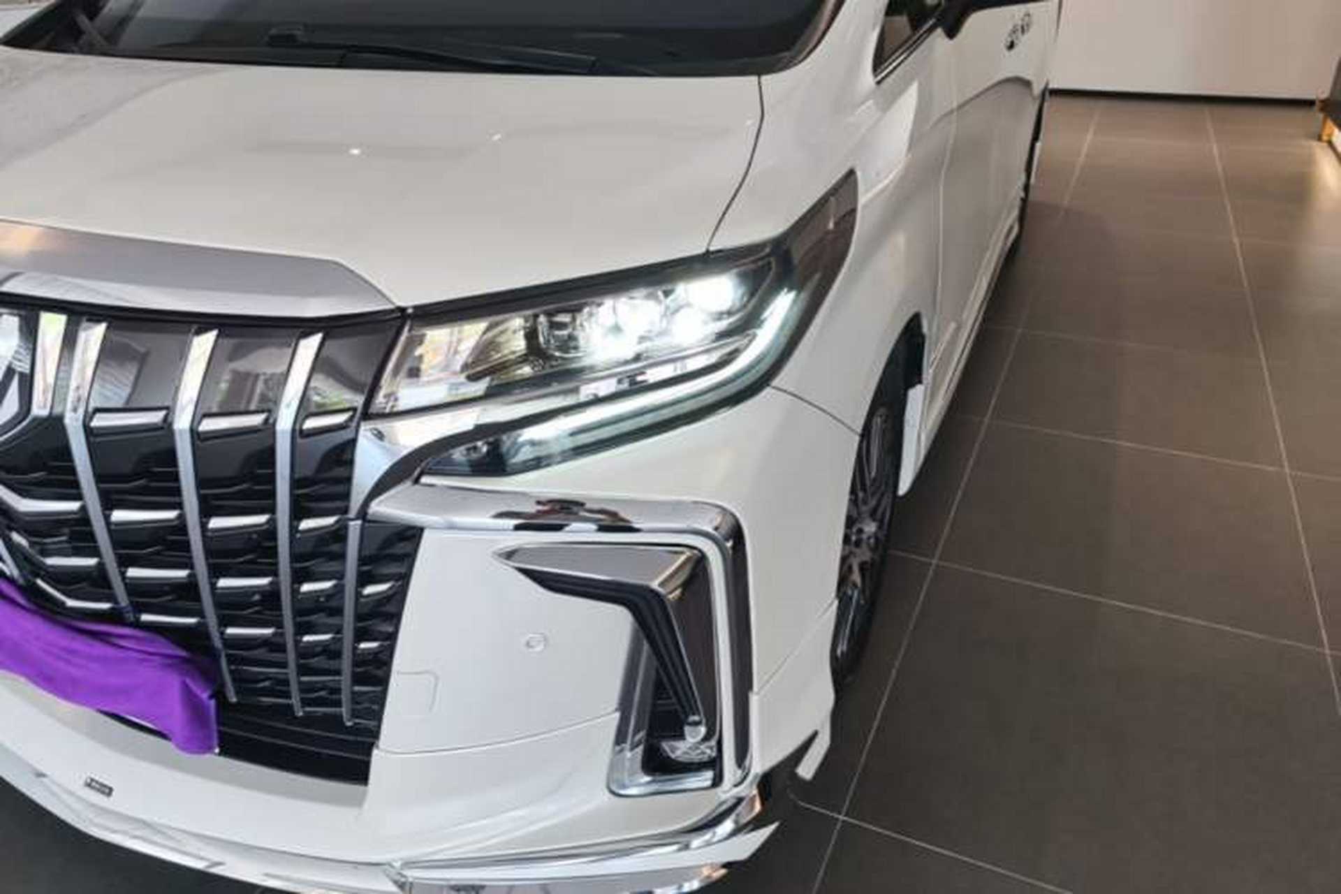 Used Toyota Alphard 2018 3.5L Prestige Edition Left Front Headlight