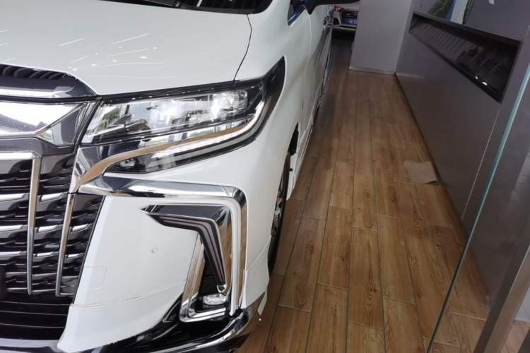 Used Toyota Alphard 2018 3.5L Luxury Edition Left Front Headlight